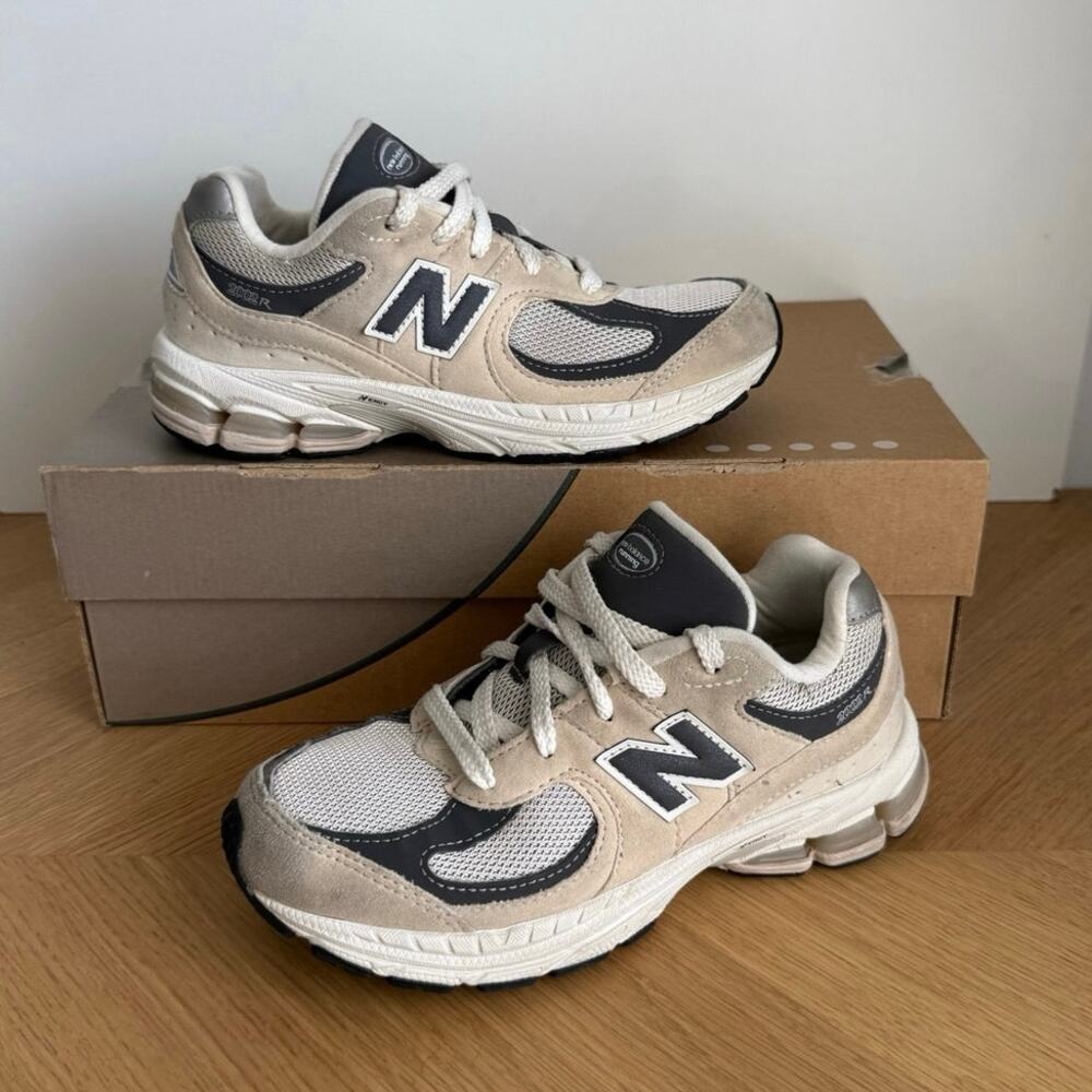 New Balance 2002 R ‘Sandstone Magnet’ Kids Sneakers - SZ 3 Y